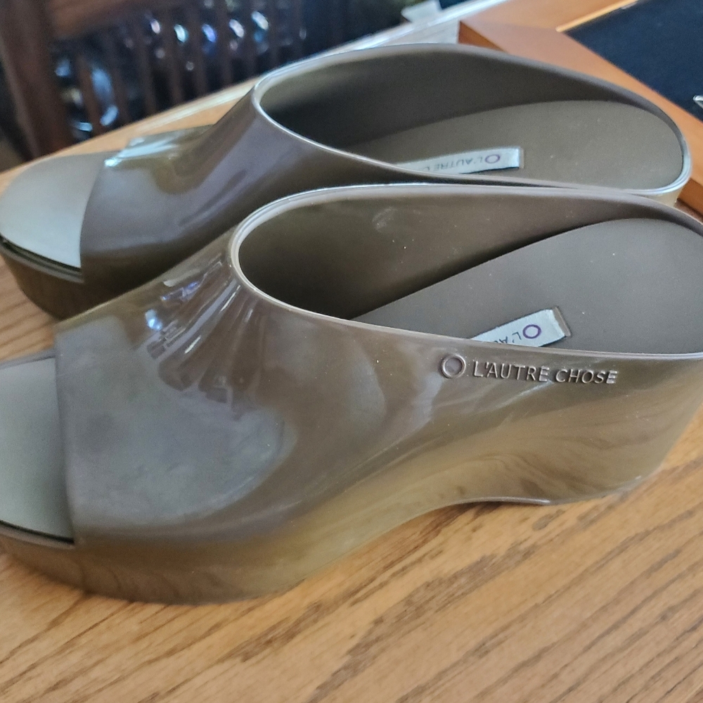 L Autre Chose  clogs size 9  or 40 European